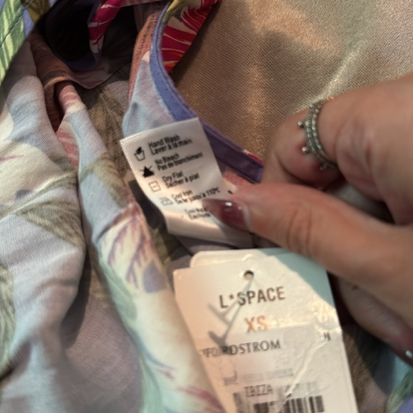 L*Space Floral Mini Dress – NWT Sunshine Fields Lost in Ibiza XS 125$ - Picture 8 of 10